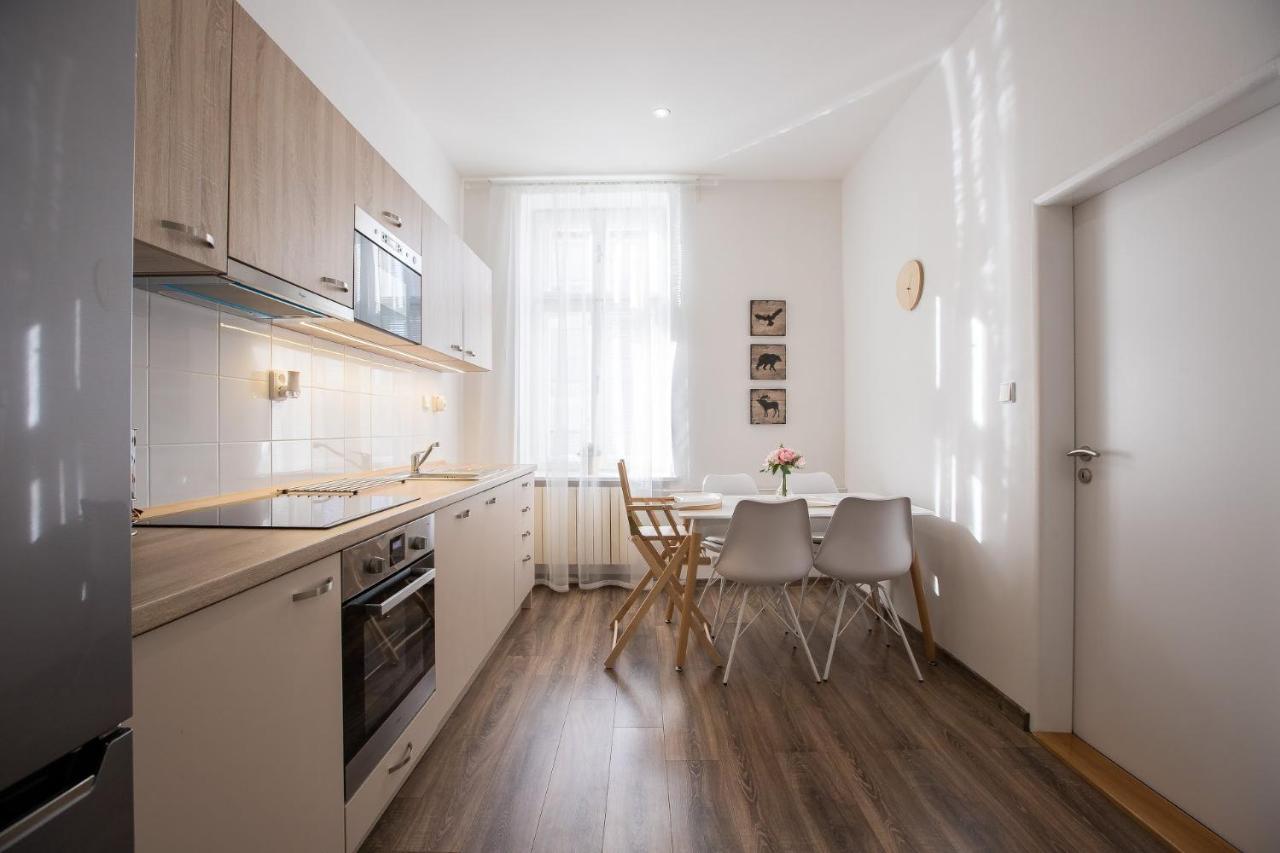 Family Apartment Острава Екстер'єр фото