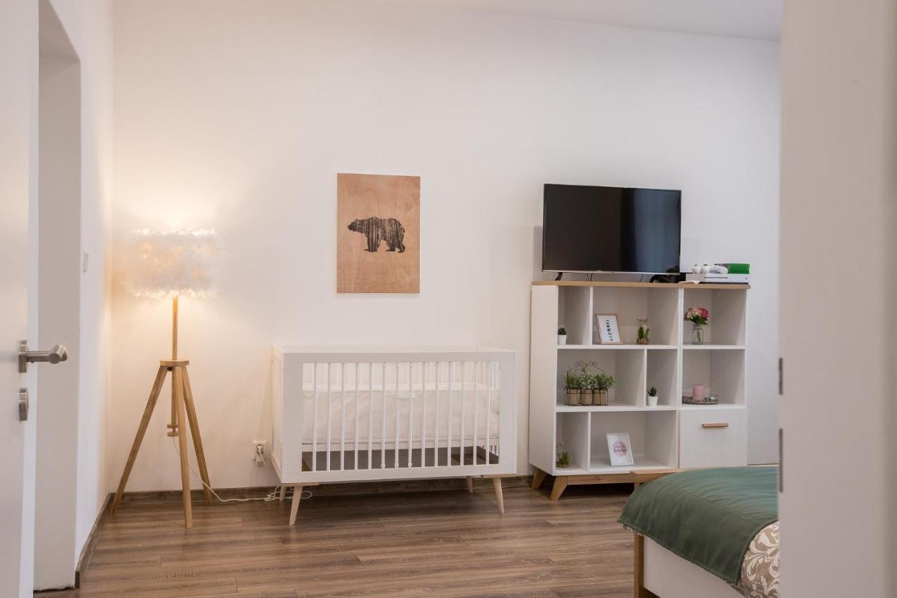 Family Apartment Острава Екстер'єр фото
