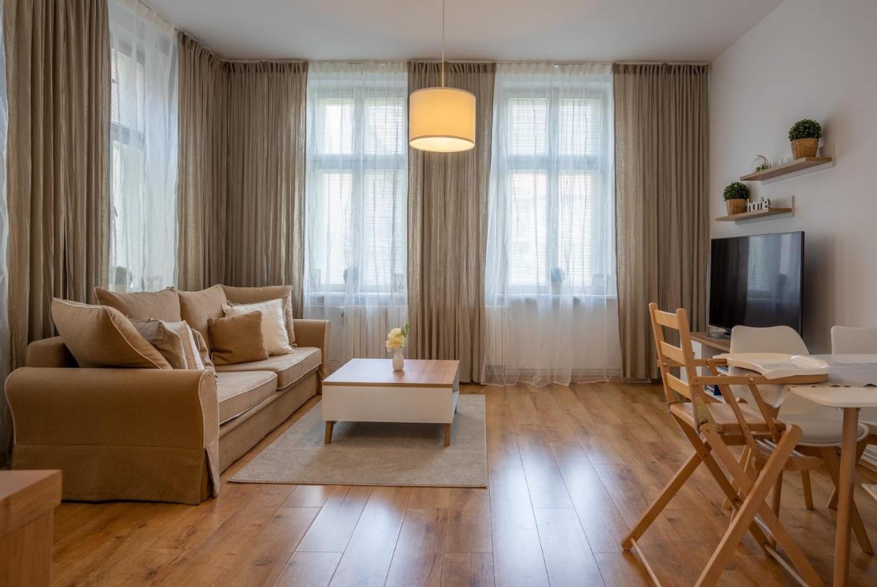 Family Apartment Острава Екстер'єр фото