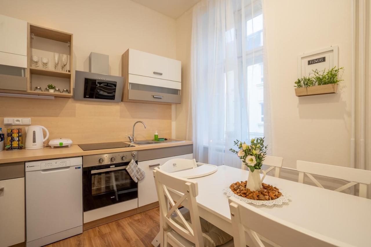 Family Apartment Острава Екстер'єр фото
