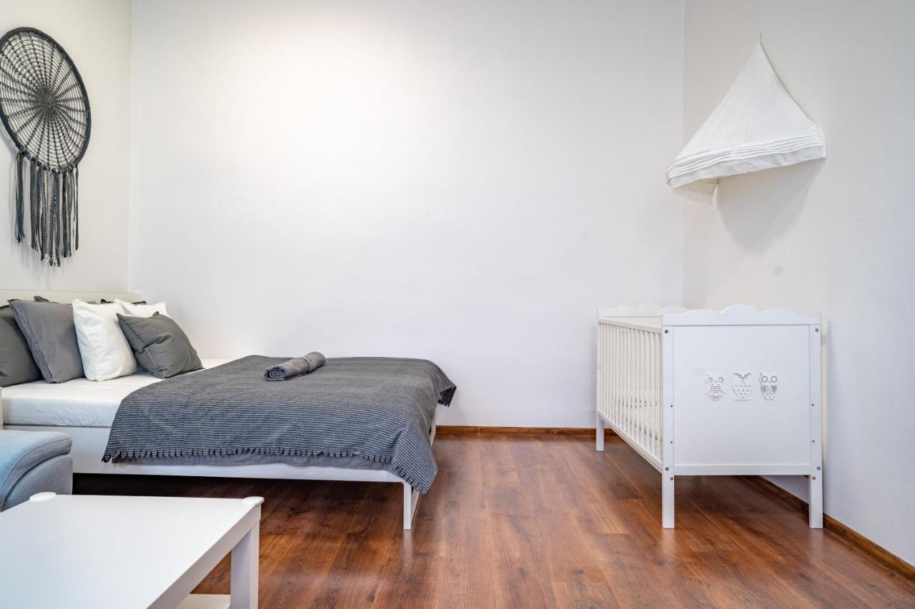 Family Apartment Острава Екстер'єр фото