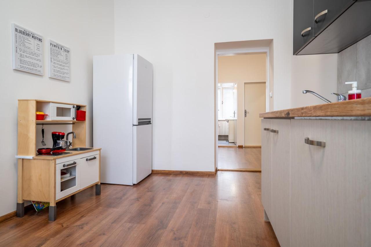 Family Apartment Острава Екстер'єр фото