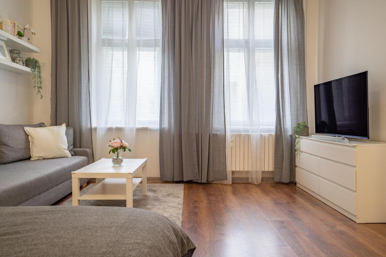 Family Apartment Острава Екстер'єр фото