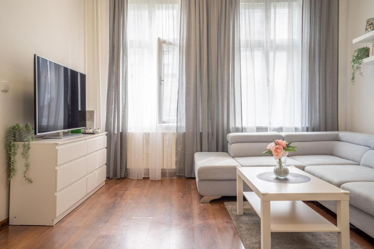 Family Apartment Острава Екстер'єр фото